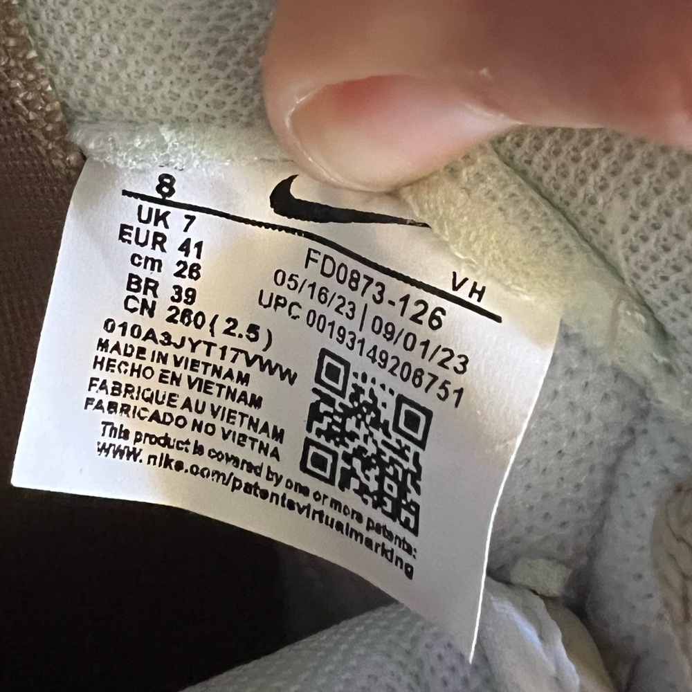 Nike Dunks Tan Suede and Cream Dunks Men’s 8 Women’s 10 NWOT - Picture 7 of 7